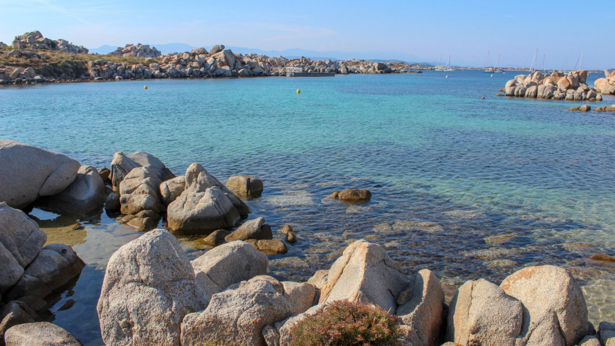 Costa sud della Corsica durante tour in barca