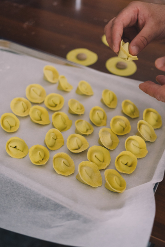 Tipo di pasta tradizionale sarda preparata durante laboratorio di cucina ad Olbia