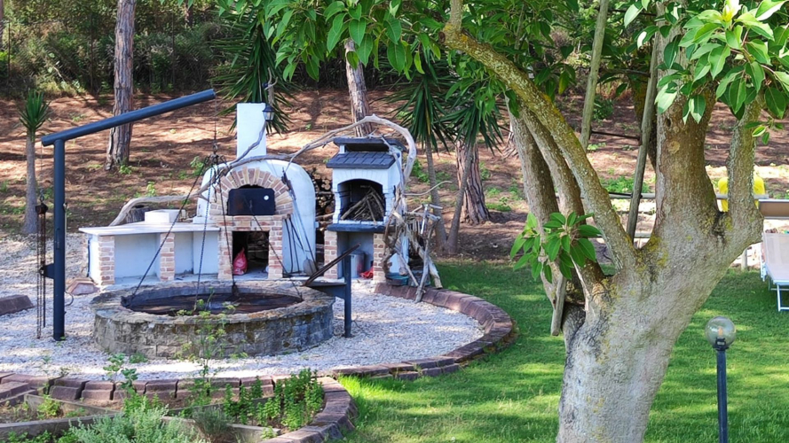 Horno de leña en la villa de Sorso
