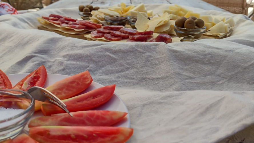 Apéritif typiquement sarde dans la région de Perfugas