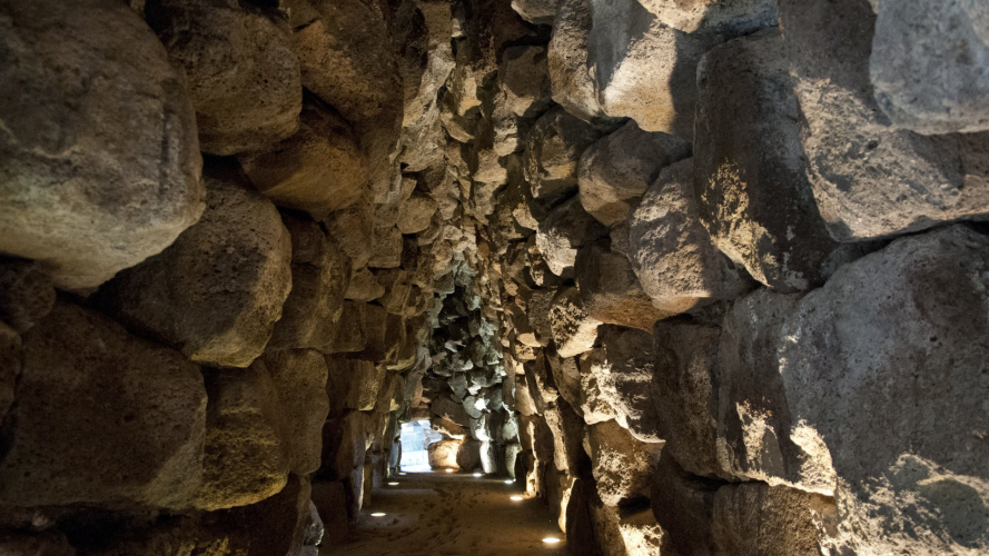 <p>Guided tour of the nuraghe Barumini</p><p><br></p>