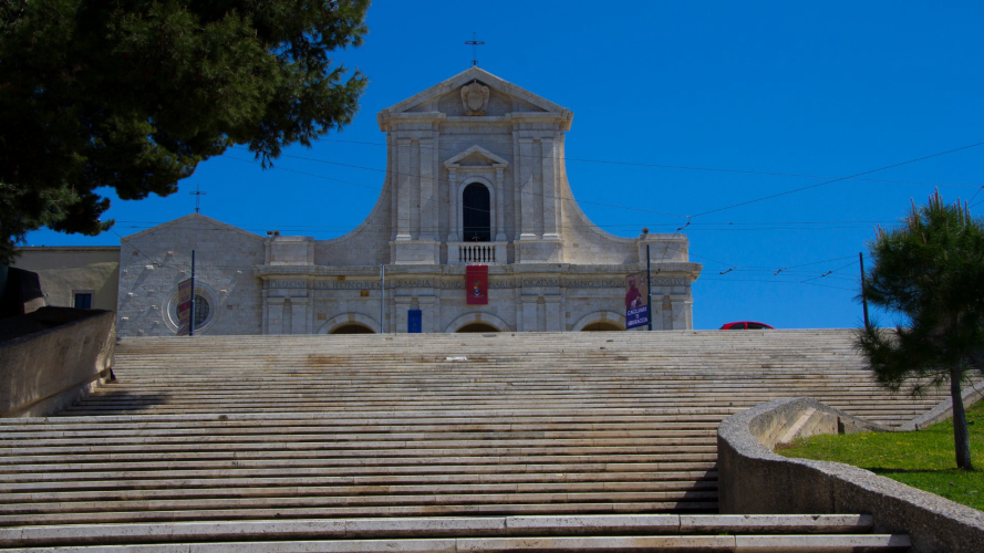 Basílica de Bonaria en Cagliari