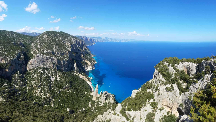 Blick von Punta Salinas auf den Golf von Orosei