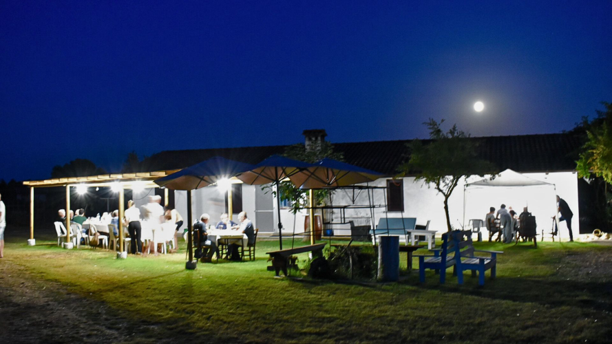 Cena in vigna nel territorio di Alghero