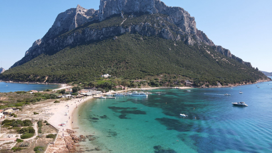 Vista sull'isola di Tavolara