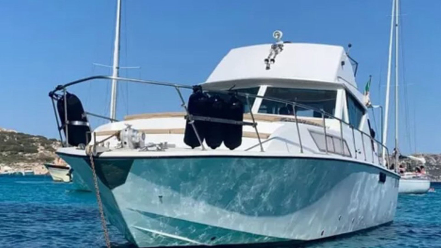 La poupe du bateau à Spargi