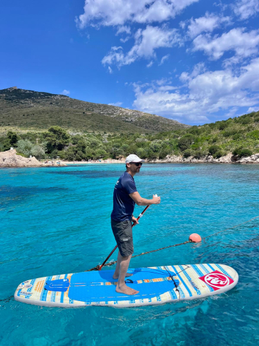 Sosta in SUP a Cala Moresca
