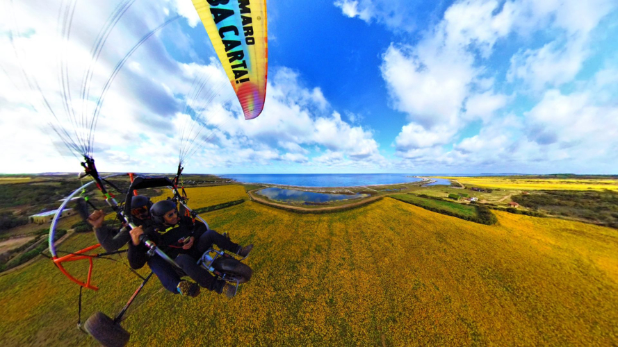Paragliding experience in Sardinia