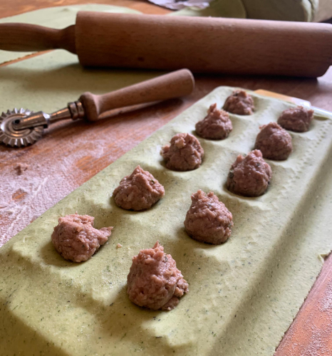Procedimento per fare i ravioli con carne