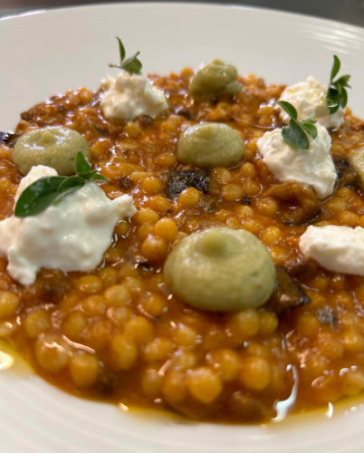 Fregula servita durante la degustazione