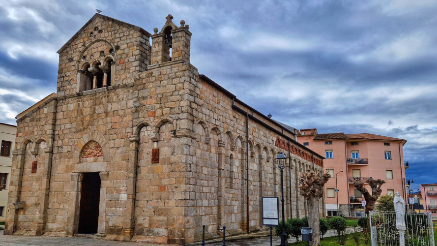 Iglesia medieval de San Simplicio en el norte de Cerdeña