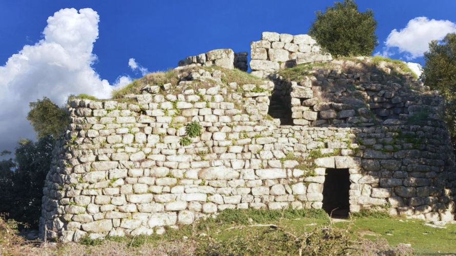 Nuraghe Loelle