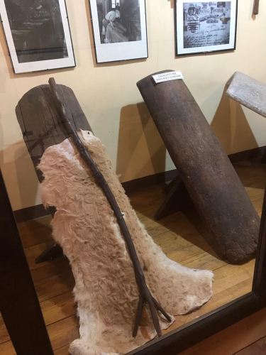 Demonstration of leather during processing