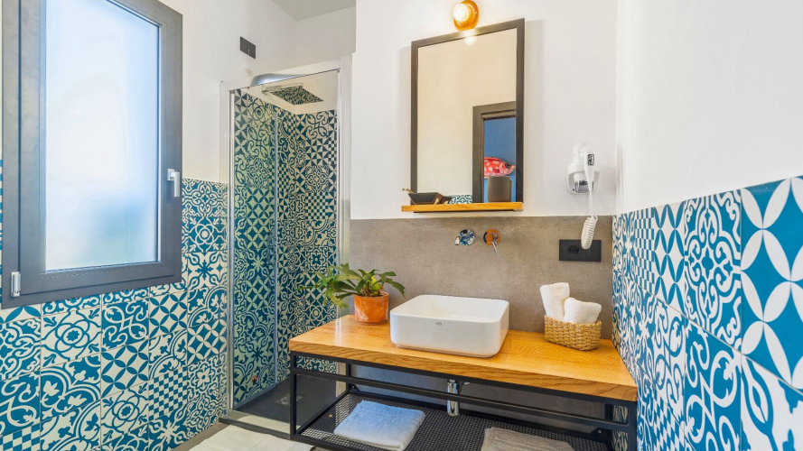 Bagno dell'alloggio per la prima notte ad Arbatax