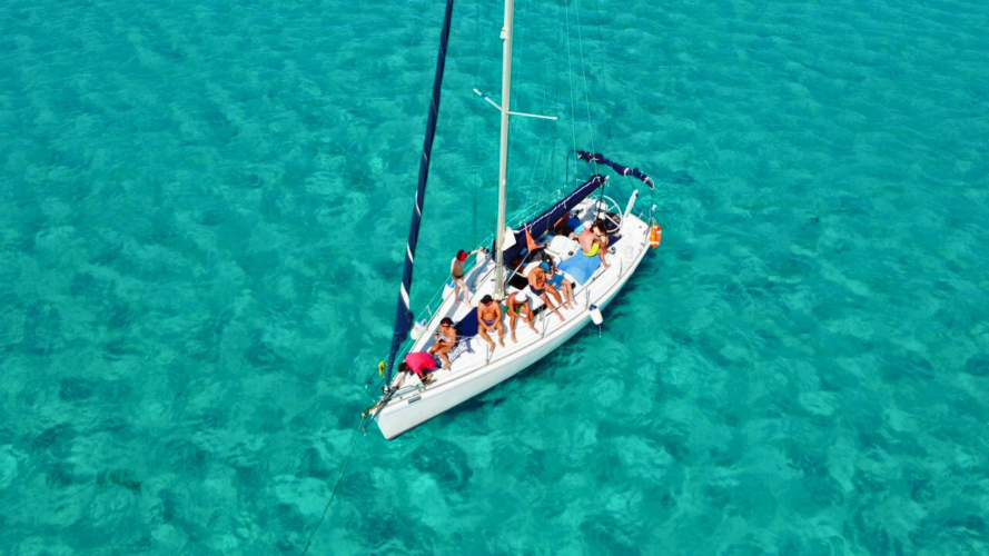 People aboard the sailing boat during the tour in Stintino