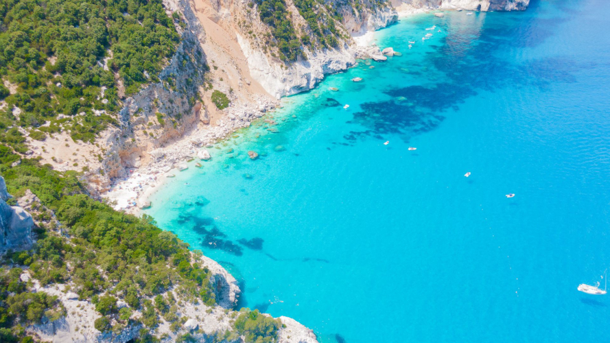 Costa est della Sardegna tra i comuni di Dorgali e Baunei