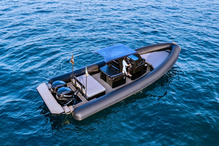 Gommone utilizzato per l'opzione Gold nel tour dell'arcipelago di La Maddalena