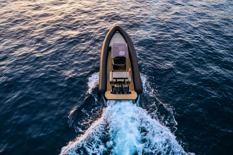 Gommone utilizzato per il tour in Corsica con l'opzione Gold