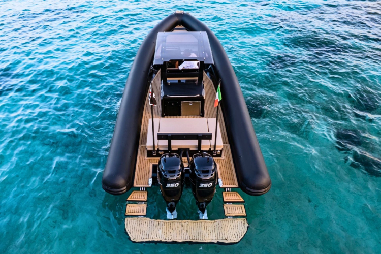 Gommone utilizzato per il tour in Corsica con l'opzione Gold