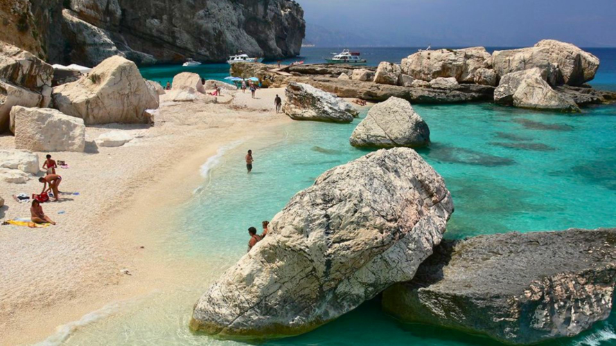 Strand von Cala Mariolu in Baunei