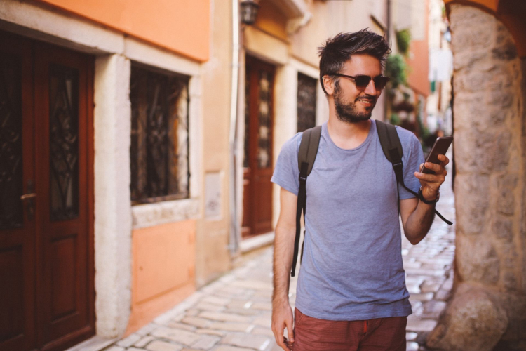 Alla ricerca degli indizi durante il tour con caccia al tesoro a Olbia