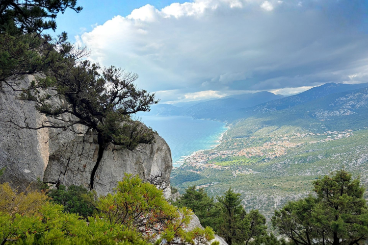 Panorama sul Golfo di Orosei dai sentieri del Supramonte