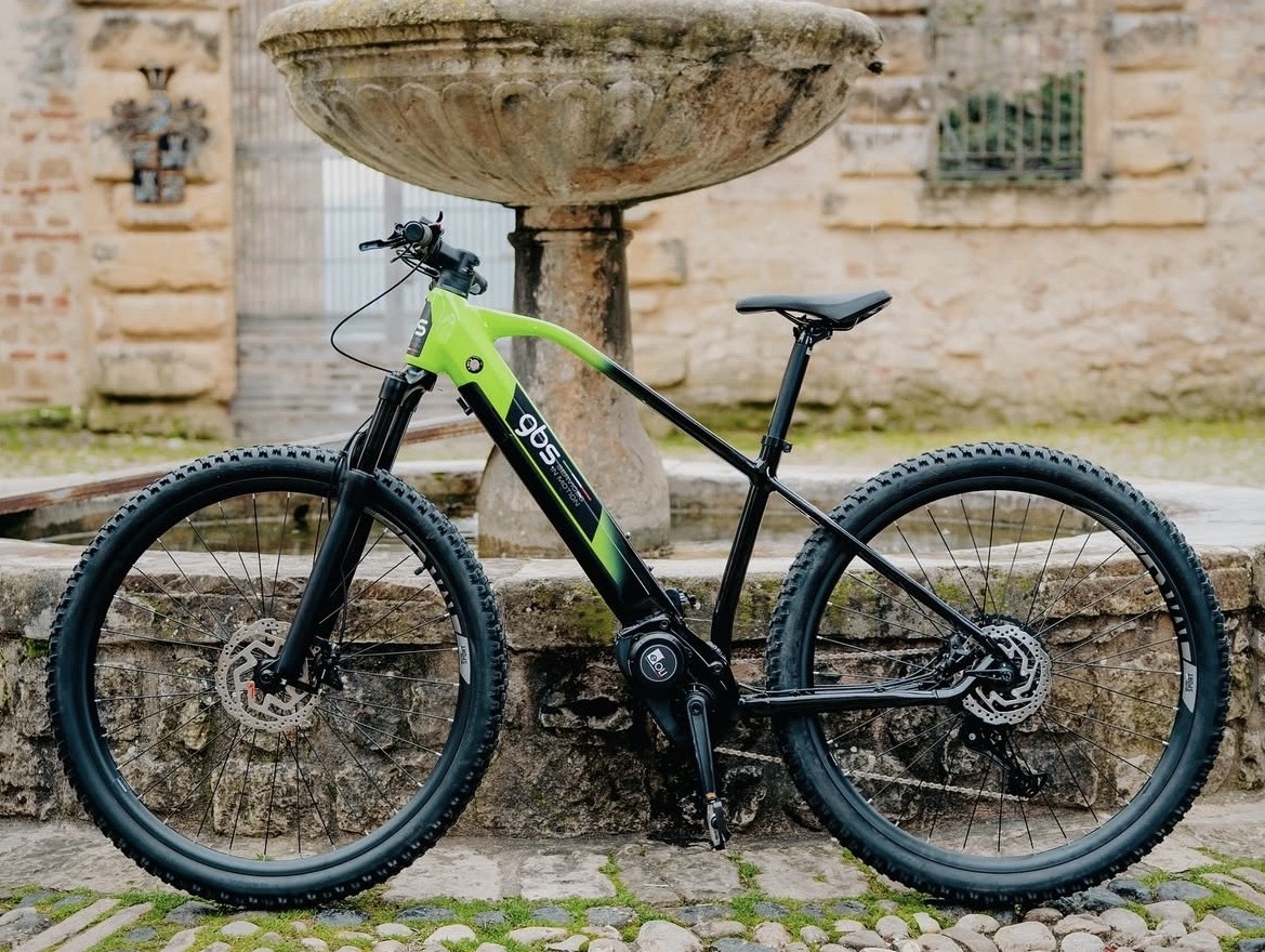 Bici elettrica a noleggio da Olbia per visitare la Costa Smeralda