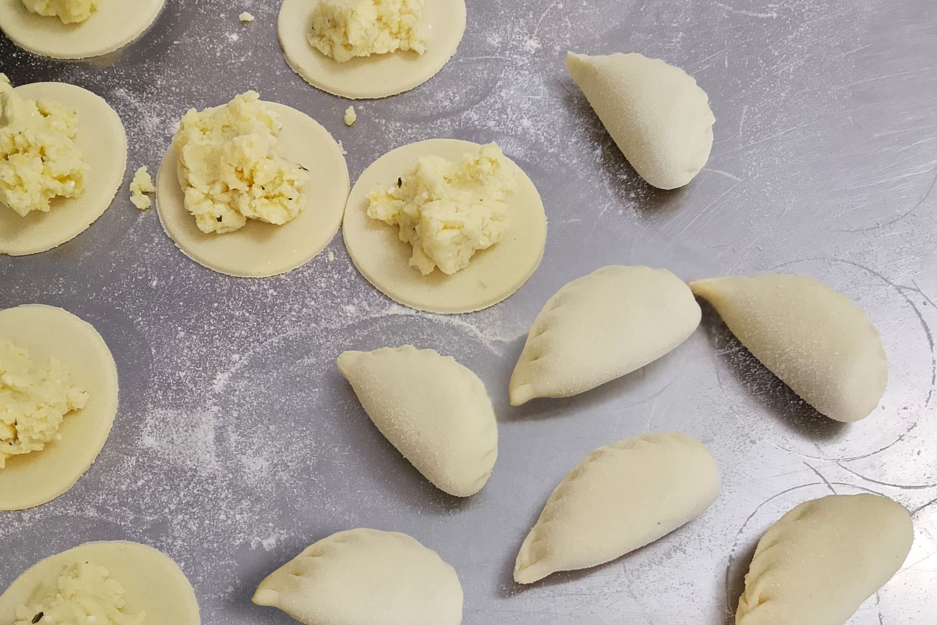 Culurgiones preparati durante laboratorio di pasta fresca a Olbia