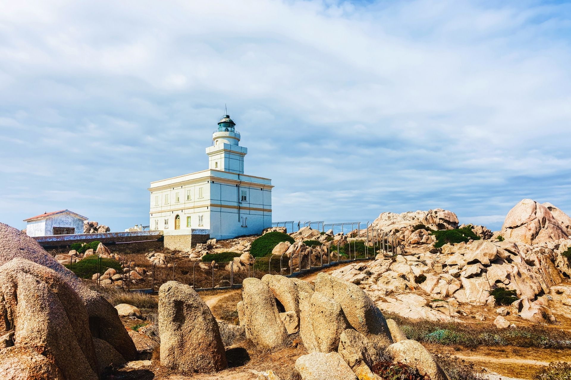 Reach Santa Teresa with a comfortable private transfer from Olbia