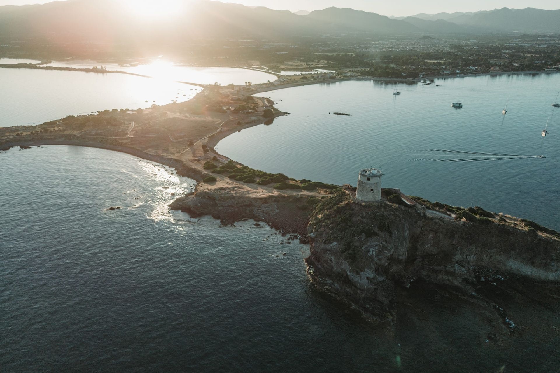 A kayak tour along the coast of Pula leads to the ancient city of Nora, with a guided tour of the archaeological area and a final aperitif.