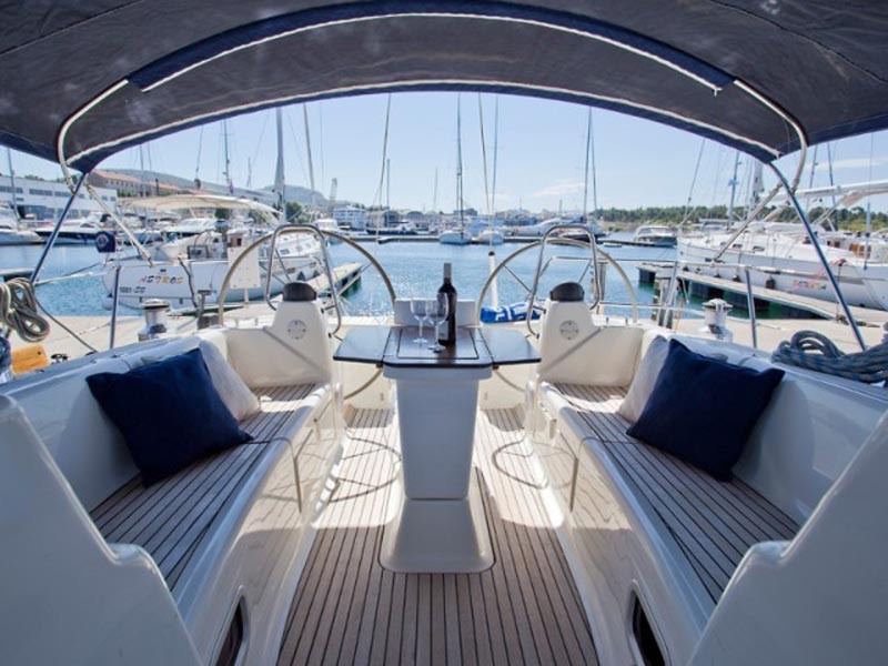 Segelboot zwischen Sant'Antioco und Carloforte mit Mittagessen