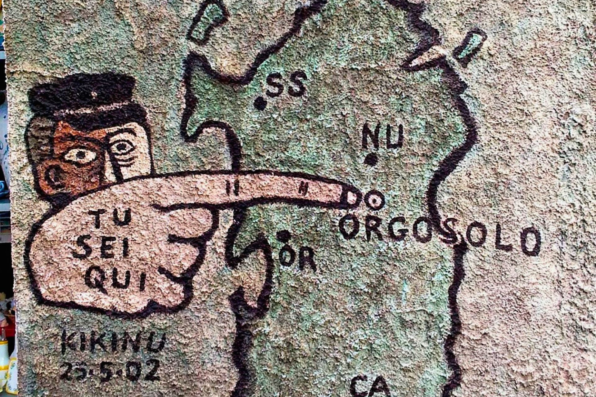 Un tour da Orosei che porta alla scoperta di Orgosolo e Mamoiada, con pranzo dal pastore e visita al Museo delle Maschere del Mediterraneo