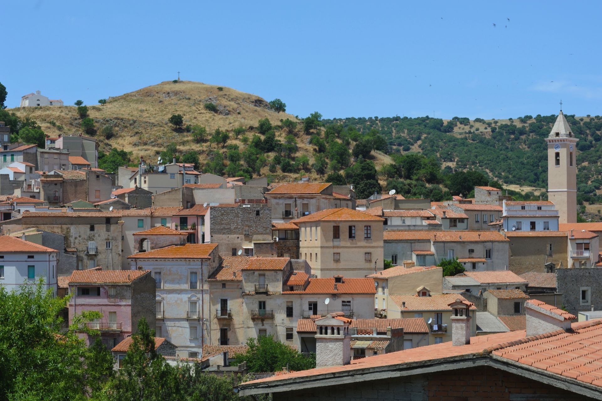 Un recorrido cultural en Bitti, Cerdeña, con una visita a un museo sobre la civilización campesina y pastoral y a un sitio arqueológico nurágico
